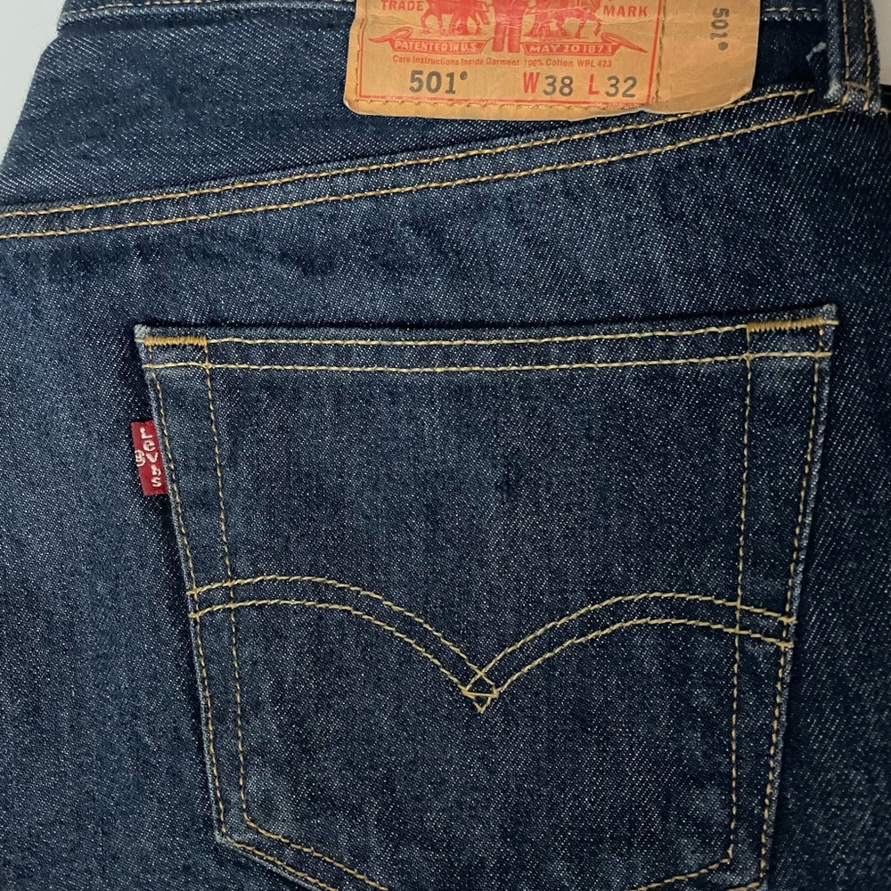 Levi's 501 Dark Blue Straight Jeans